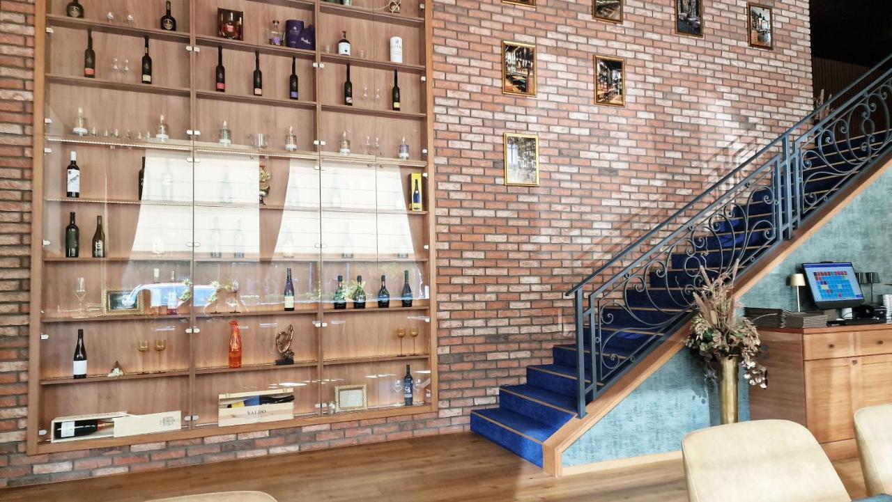 Luxo 2 Room Apartments By Bratislavatrip المظهر الخارجي الصورة