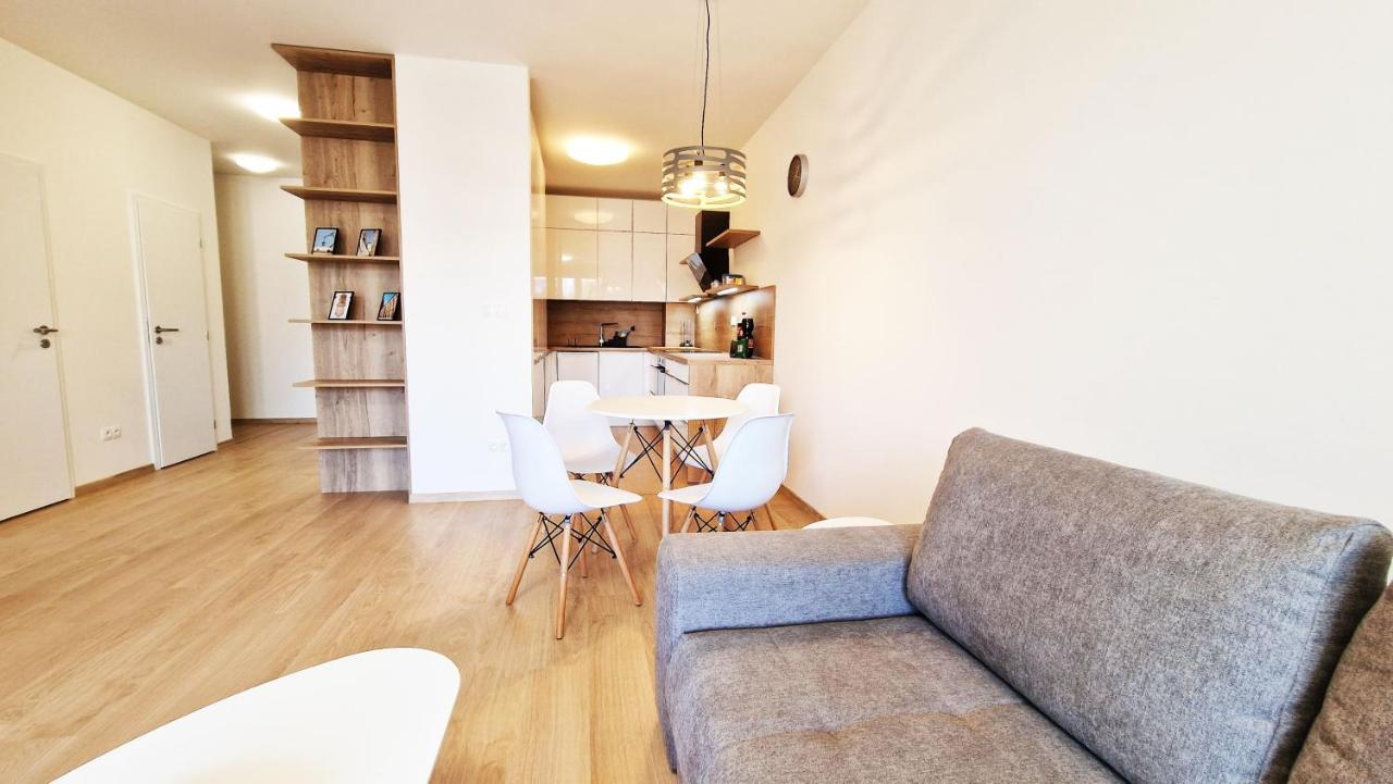 Luxo 2 Room Apartments By Bratislavatrip المظهر الخارجي الصورة
